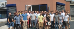 Gruppenfoto Besuch HS Aschaffenburg Studenten Automatisierungstechnik