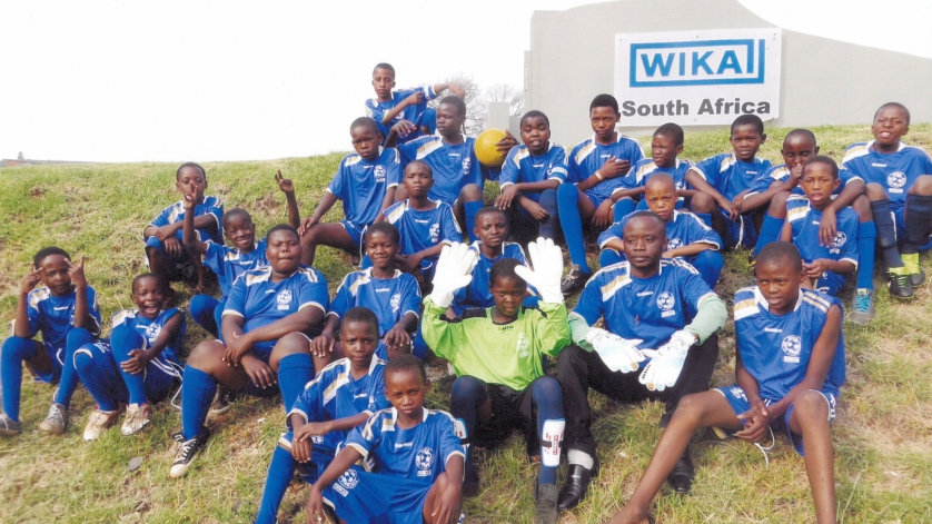 WIKA Südafrika sponsort Trikots für Fußballmannschaft