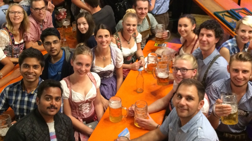 Gruppenfoto Studententreffen auf der Michaelismesse Miltenberg 2017