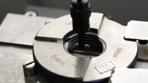 Calibration of tapered thread gauges